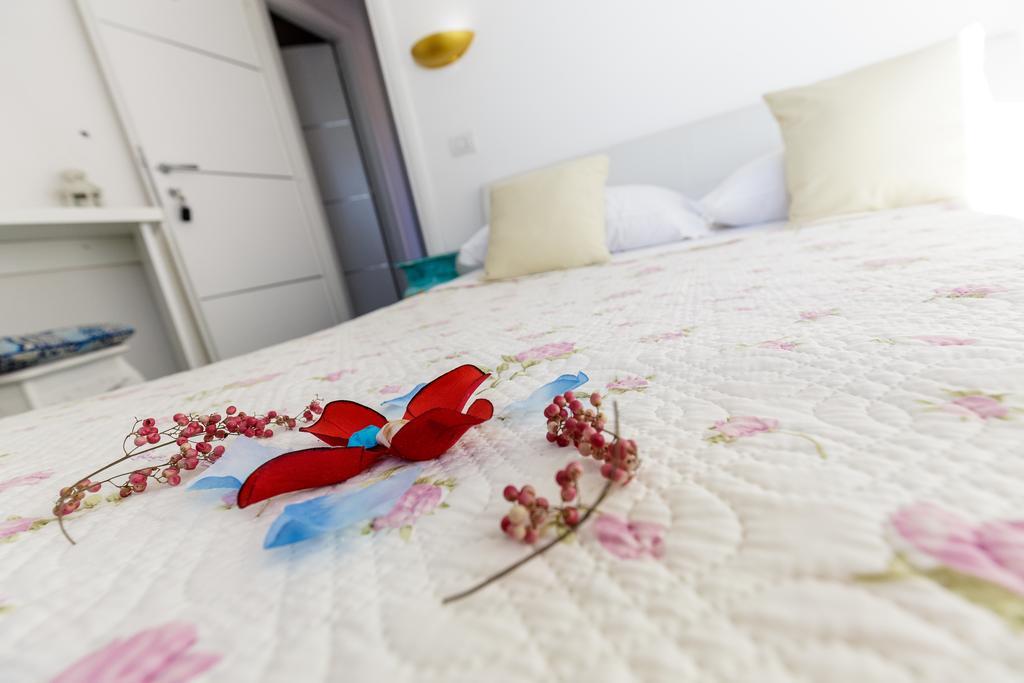 Beach Hotel 14Leoni B&B Salerno Exterior photo